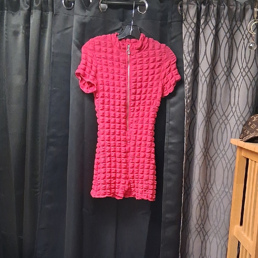 Chic Pink Textured Women's Skort